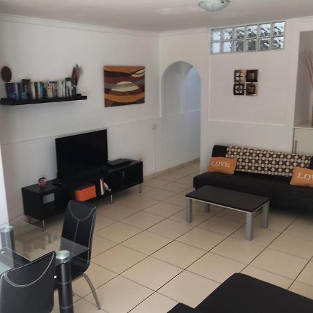 דירות סן מיגל דה אבונה Bungalow In The Palms מראה חיצוני תמונה